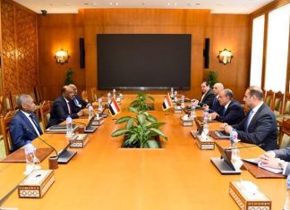 القاهرة والخرطوم تبحثان تسوية شاملة للأزمة القاهرة والخرطوم تبحثان تسوية شاملة للأزمة