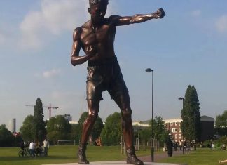 سرقة تمثال بطل ملاكمة تهز لندن وتعيد الجدل حول تدهور الأمن سرقة تمثال بطل ملاكمة تهز لندن وتعيد الجدل حول تدهور الأمن