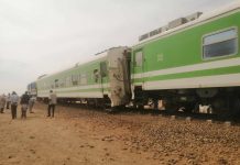 قطار ركاب يتجه للخرطوم يخرج عن مساره لأول مرة قطار ركاب يتجه للخرطوم يخرج عن مساره لأول مرة