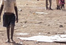 لجنة سودانية: مصرع طفل وتضرر 1500 أسرة إثر حريق بمخيم نازحين لجنة سودانية: مصرع طفل وتضرر 1500 أسرة إثر حريق بمخيم نازحين