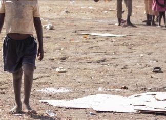 لجنة سودانية: مصرع طفل وتضرر 1500 أسرة إثر حريق بمخيم نازحين لجنة سودانية: مصرع طفل وتضرر 1500 أسرة إثر حريق بمخيم نازحين