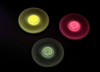 الفيزياء تعد بثورة قريبة جدا في مصابيح “ليد” الفيزياء تعد بثورة قريبة جدا في مصابيح "ليد"