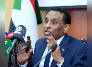 رئيس وزراء السودان يعلن خطوة مفاجئة تجاه الإمارات رئيس وزراء السودان يعلن خطوة مفاجئة تجاه الإمارات