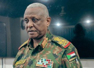 ياسر العطا يؤكد استمرار القتال للسيطرة على الجنينة ياسر العطا يؤكد استمرار القتال للسيطرة على الجنينة