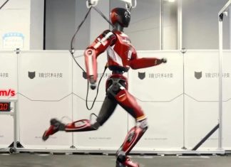 روبوت صيني يحطم رقم السرعة العالمي للعدائين روبوت صيني يحطم رقم السرعة العالمي للعدائين