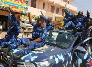 جاهزية عملياتية: شرطة الخرطوم تُظهر قوتها في العمل جاهزية عملياتية: شرطة الخرطوم تُظهر قوتها في العمل