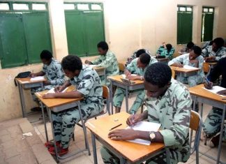 لجنة المعلمين تحذر حكومة تأسيس عقد امتحانات الشهادة لجنة المعلمين تحذر حكومة تأسيس عقد امتحانات الشهادة