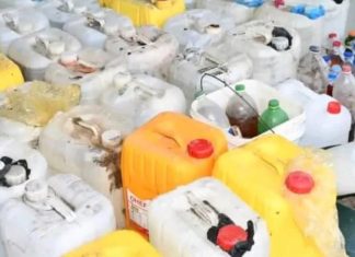 ضبط مصانع للخمور ومئات الزجاجات في شرق السودان ضبط مصانع للخمور ومئات الزجاجات في شرق السودان