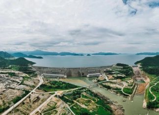 تسرب 41 مليار متر مياه من سد النهضة وتحذيرات فيضانات تسرب 41 مليار متر مياه من سد النهضة وتحذيرات فيضانات