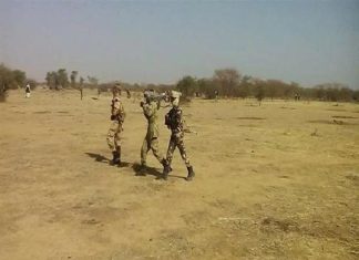 تشاد تغلق حدودها مع السودان بعد مقتل 5 جنود ومدنيين تشاد تغلق حدودها مع السودان بعد مقتل 5 جنود ومدنيين