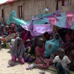 آلاف السودانيات يواجهن المجهول بمخيمات كوستي آلاف السودانيات يواجهن المجهول بمخيمات كوستي