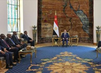 السيسي يؤكد دعم مصر لاستقرار السودان ووحدته السيسي يؤكد دعم مصر لاستقرار السودان ووحدته