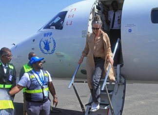 هبوط طائرة إنسانية أممية بالخرطوم وإدانات دولية هبوط طائرة إنسانية أممية بالخرطوم وإدانات دولية