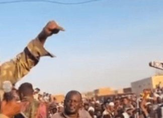 واشنطن تضرب الحركة الإسلامية وتزيد ضغوط الجيش السوداني واشنطن تضرب الحركة الإسلامية وتزيد ضغوط الجيش السوداني