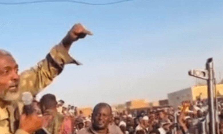 واشنطن تضرب الحركة الإسلامية وتزيد ضغوط الجيش السوداني واشنطن تضرب الحركة الإسلامية وتزيد ضغوط الجيش السوداني