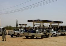 السودان: الوقود يشعل أسعار السلع والخدمات السودان: الوقود يشعل أسعار السلع والخدمات