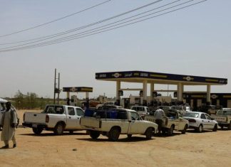 السودان: الوقود يشعل أسعار السلع والخدمات السودان: الوقود يشعل أسعار السلع والخدمات