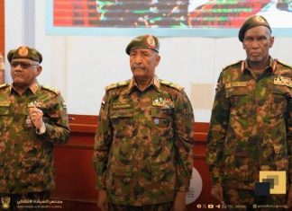 «تسونامي» في الجيش.. هيكلة مركزية القرار وأفول نجوم المنصات «تسونامي» في الجيش.. هيكلة مركزية القرار وأفول نجوم المنصات