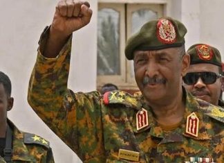 قبل أن تغرق السفينة ماذا يريد الرئيس البرهان؟ ست ملاحظات قبل أن تغرق السفينة ماذا يريد الرئيس البرهان؟ ست ملاحظات