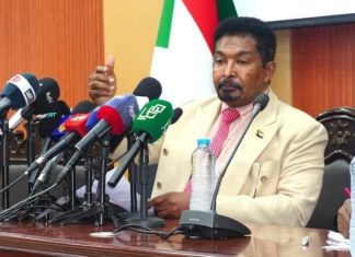 وزير الثروة الحيوانية بالسودان يبحث عن وظيفة جديدة وزير الثروة الحيوانية بالسودان يبحث عن وظيفة جديدة