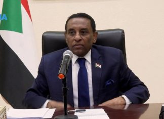 إدريس يوجه بتهيئة استقبال العائدين من مصر إدريس يوجه بتهيئة استقبال العائدين من مصر