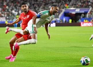 المنتخب الجزائري يقتنص فوزاً ثميناً من الأردن المنتخب الجزائري يقتنص فوزاً ثميناً من الأردن