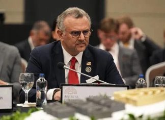 مستشار ترامب: أي اتفاق بشأن السودان سيعلن عبر القنوات الرسمية مستشار ترامب: أي اتفاق بشأن السودان سيعلن عبر القنوات الرسمية