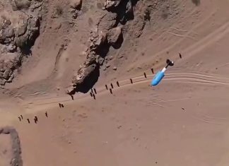 هل استهدف الجيش السوداني إمدادات الدعم السريع داخل تشاد؟ هل استهدف الجيش السوداني إمدادات الدعم السريع داخل تشاد؟