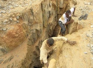 السودان: عشرات القتلى والمصابين في انهيار منجم ذهب السودان: عشرات القتلى والمصابين في انهيار منجم ذهب