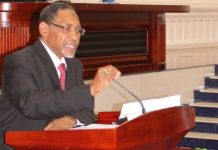 LEGISLATORS BRIEFED ON MEDICINE SNAGS