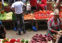 USE LOCAL RADIO TO INFORM FARMERS ON RIGHT CROP PRICE