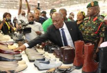 USE ADVANCED SKILLS IN ANIMAL SKINNING, HERDERS TOLD