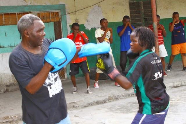Mgender hires legend Kinyogoli for WBF bout Mgender hires legend Kinyogoli for WBF bout