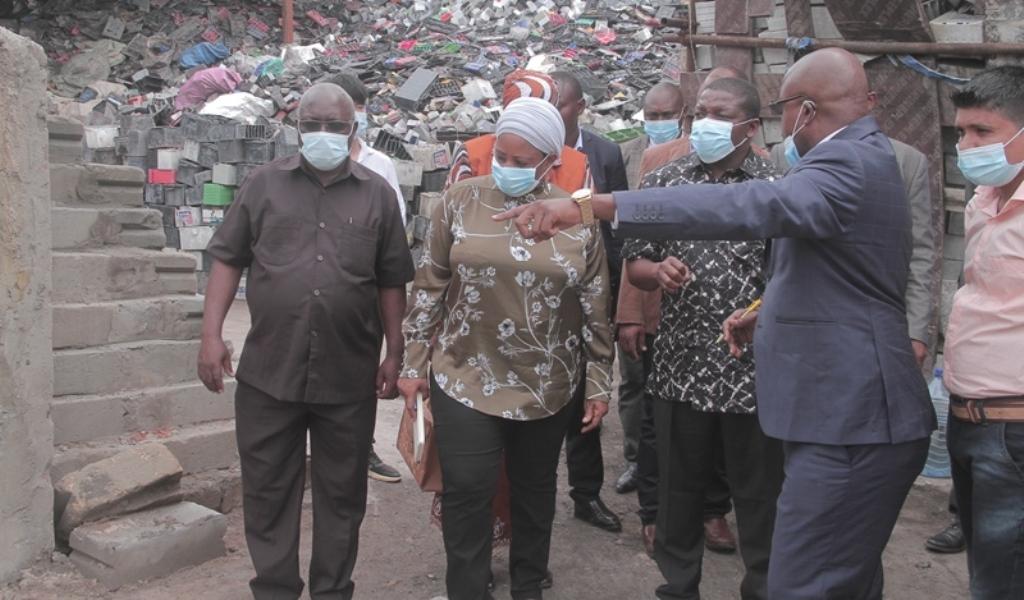 Govt warns consultants of delaying investors Govt warns consultants of delaying investors