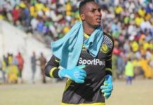 Mnata’s manager dismisses rumours of keeper’s exit from Yanga
