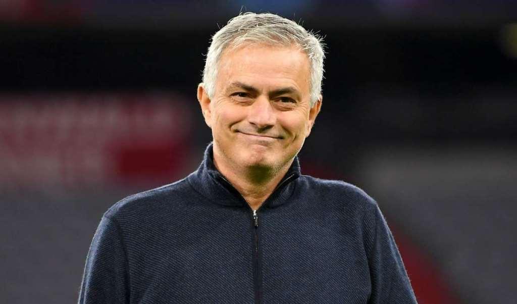 Jose Mourinho announced new Roma coach Jose Mourinho announced new Roma coach