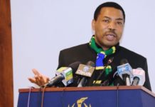 Experts to review revenue shortfalls