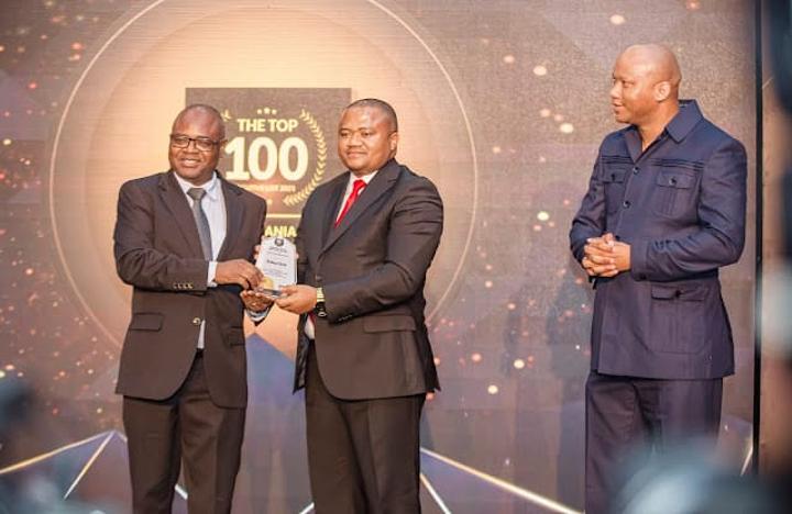 CRDB boss scoops CEO of the year award CRDB boss scoops CEO of the year award