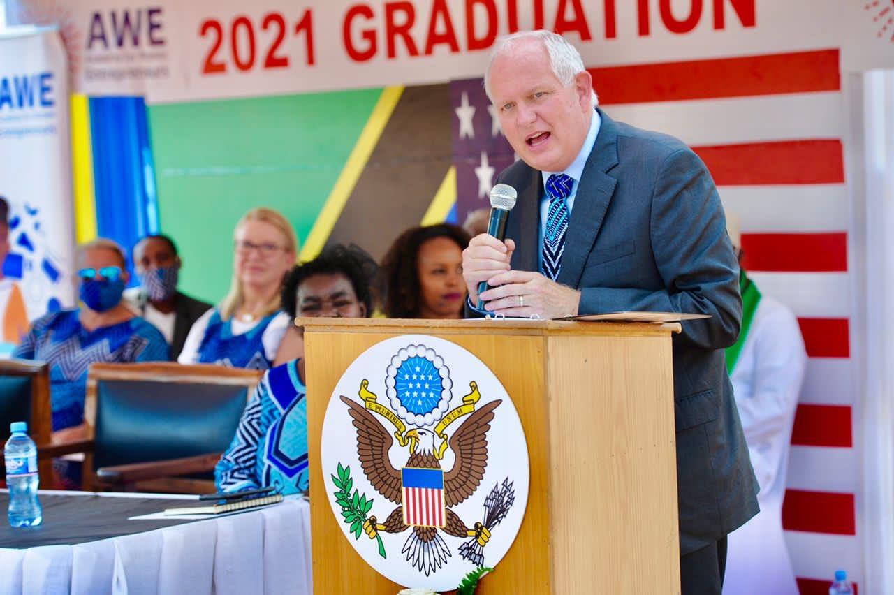 Envoy urges business women to apply for US grants Envoy urges business women to apply for US grants