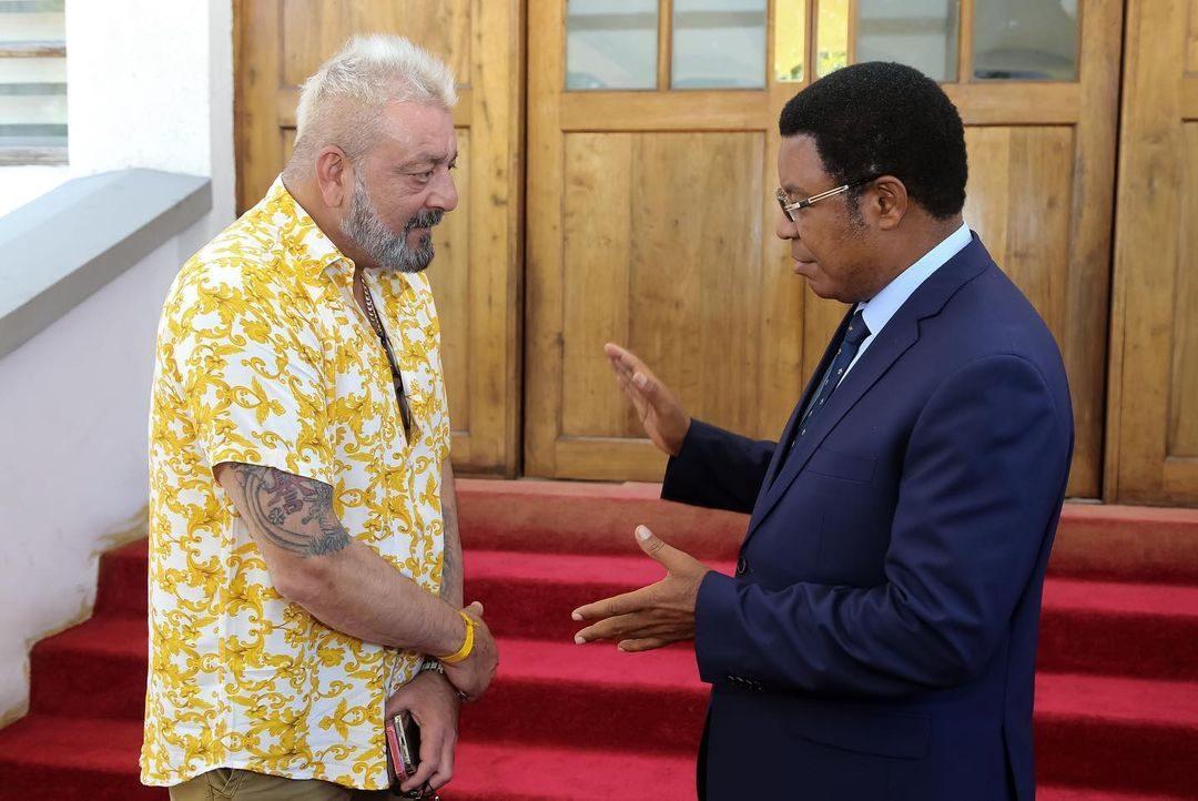PM talks with Bollywood star bring fortune PM talks with Bollywood star bring fortune