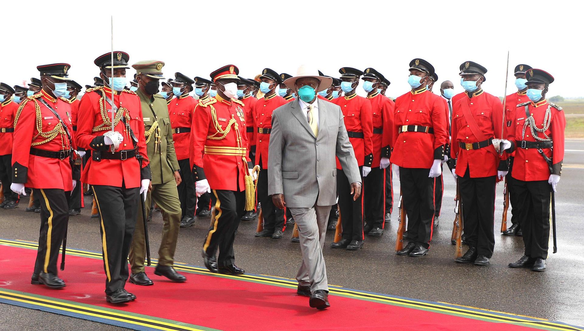 Pomp, flair as Uganda's Museveni jets in Dar Pomp, flair as Uganda's Museveni jets in Dar