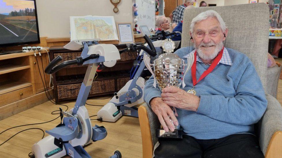 The 99-year-old cyclist who has won a world silver medal The 99-year-old cyclist who has won a world silver medal