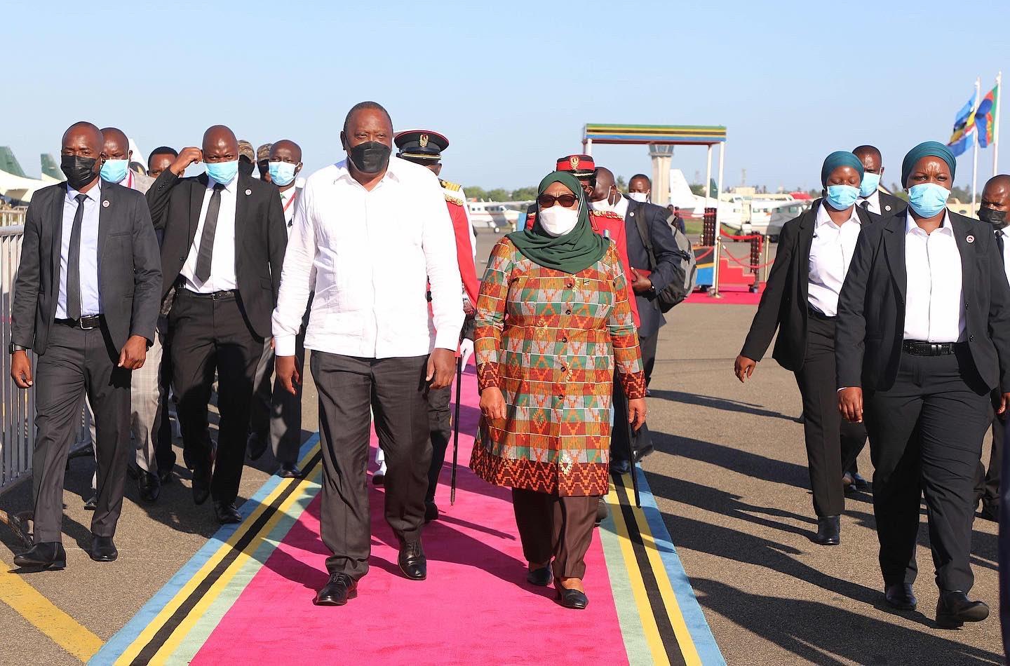 Tanzania, Kenya sign six MoUs, contract Tanzania, Kenya sign six MoUs, contract