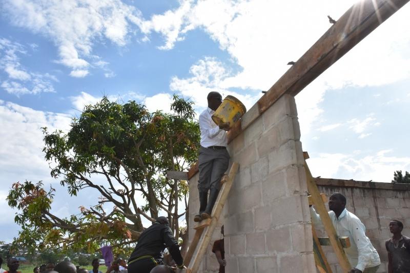 Geita RC smells rat in classrooms project Geita RC smells rat in classrooms project