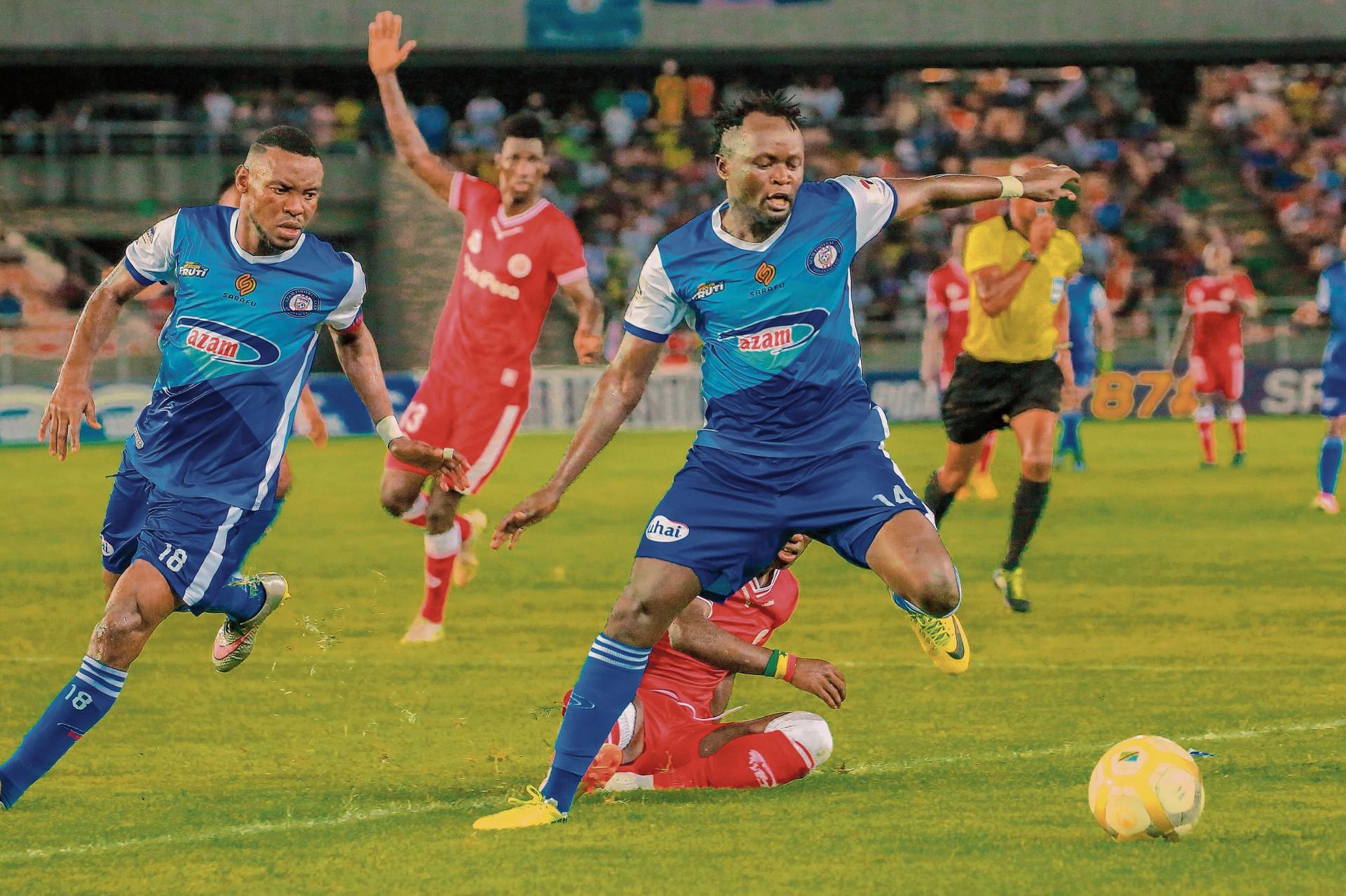 Traditional rivals maintain unbeaten streaks in league Traditional rivals maintain unbeaten streaks in league