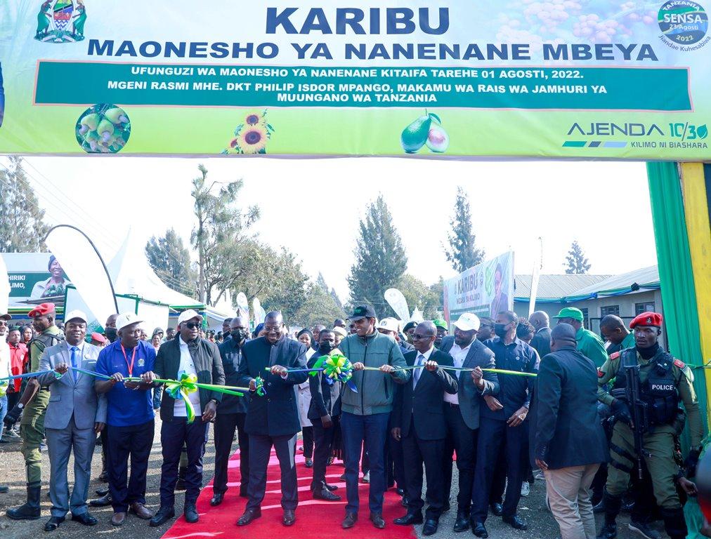 VP DEMANDS MORE OUTPUT FROM EXTENSION OFFICERS VP DEMANDS MORE OUTPUT FROM EXTENSION OFFICERS