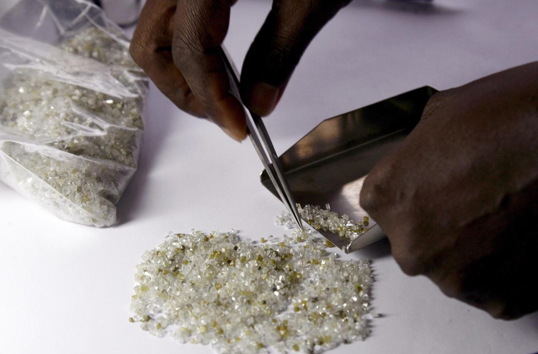 TZ calls for strong measures to combat illegal diamond trade TZ calls for strong measures to combat illegal diamond trade