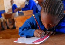 Kenyan schoolgirls hit by unknown illness Kenyan schoolgirls hit by unknown illness