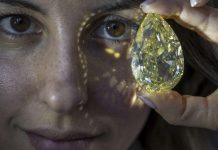 Million-dollar diamonds up for auction in Geneva Million-dollar diamonds up for auction in Geneva