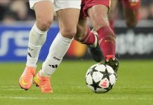 Liverpool come back from behind to beat Leicester City 3-1 in Premier League Liverpool come back from behind to beat Leicester City 3-1 in Premier League